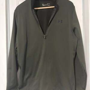 Under armour gray quarter zip pullover